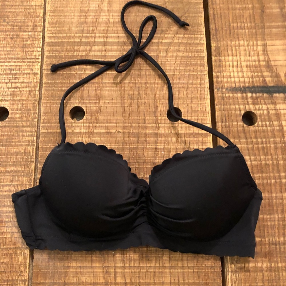 Victoria’s Secret black tie bikini top